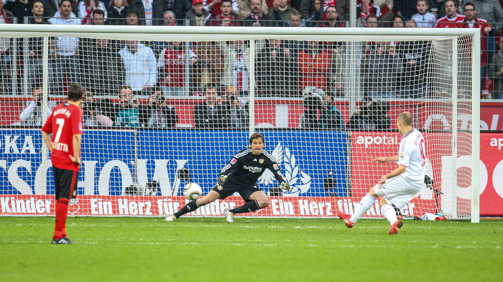 René Adler und Arjen Robben