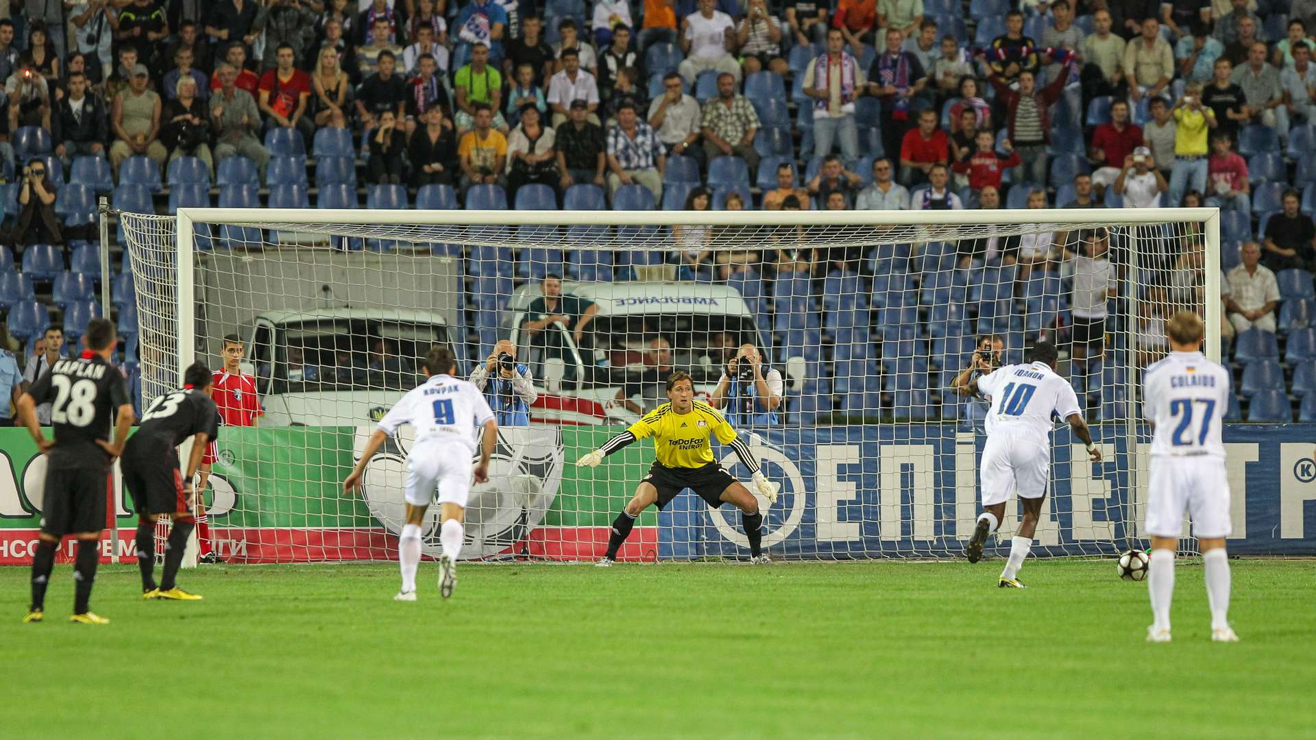 Gegentor für René Adler