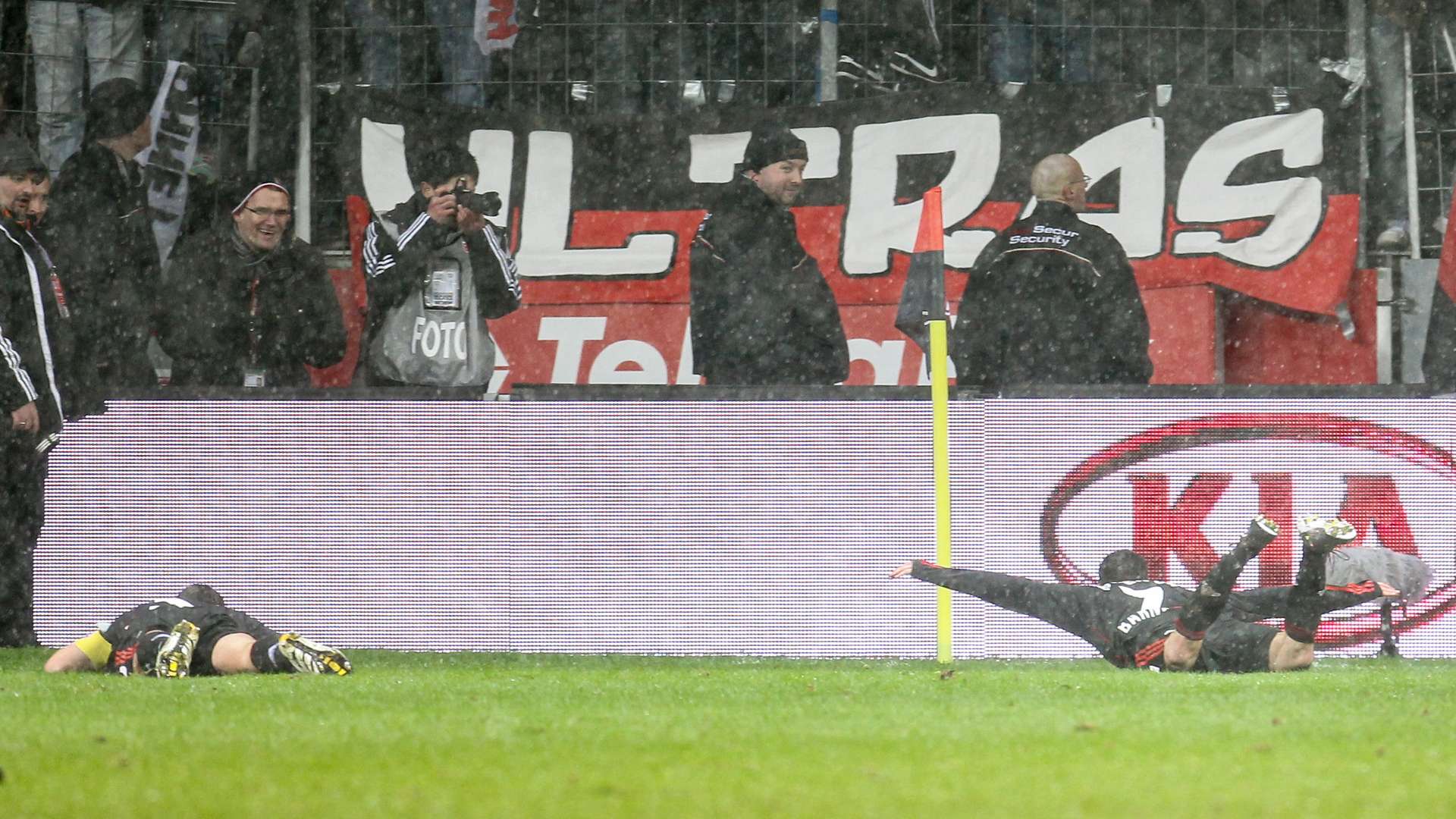 Tranquillo Barnetta und Manuel Friedrich