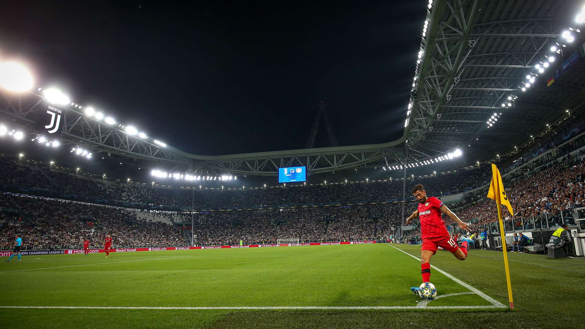 crop_2011001_B04_gegen_Juventus_Turin__Allianz_Stadium_63985_Ecke.jpg