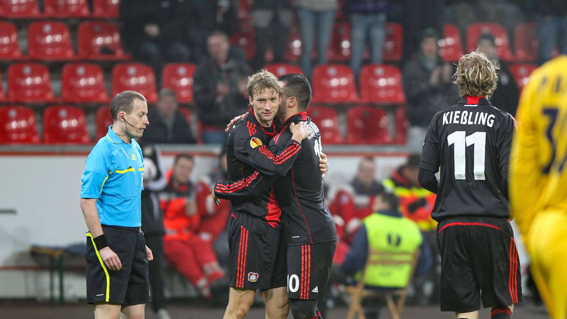 Werkself beim Torjubel