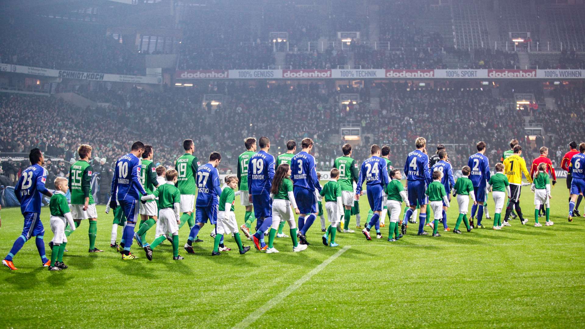 Werkself vor dem Spiel gegen Bremen