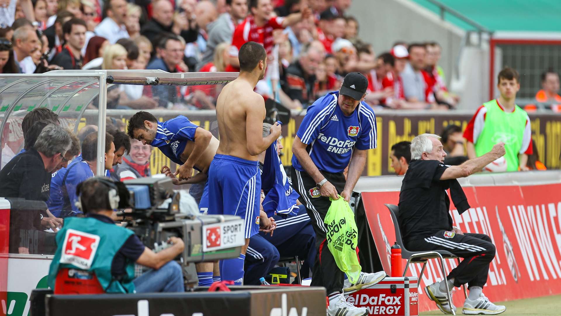 Trainer Jupp Heynckes bringt Tranquillo Barnetta und Eren Derdiyok