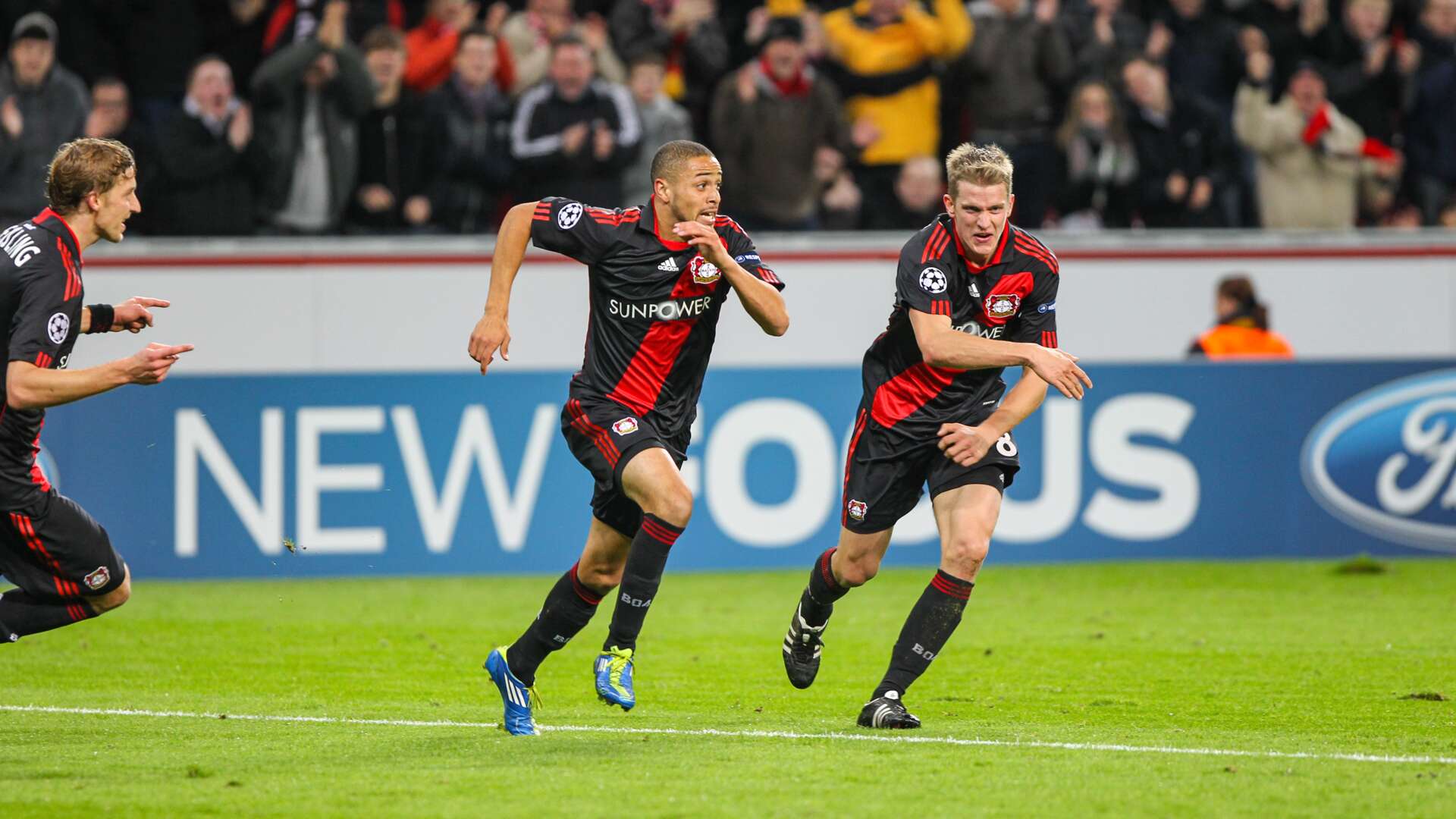 Sidney Sam, Lars Bender