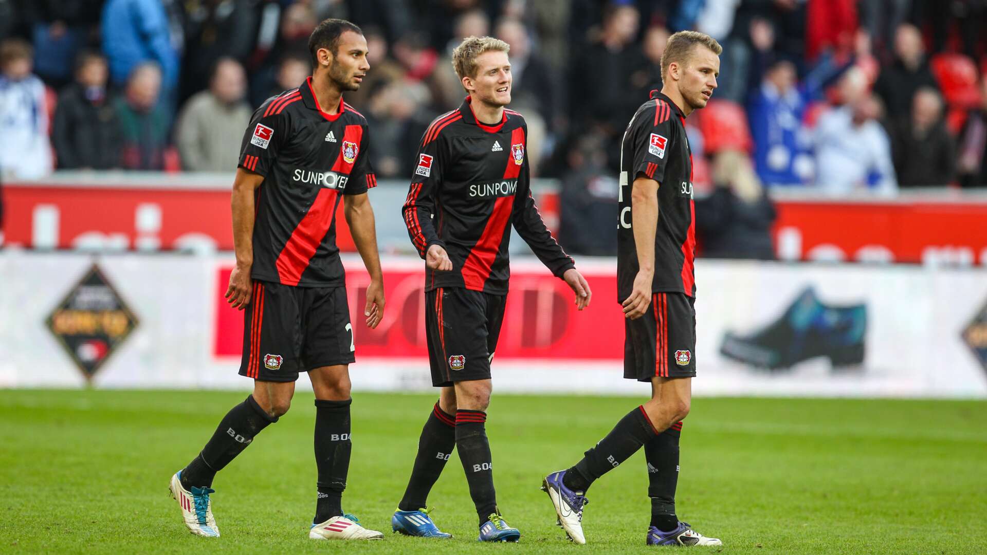 Ömer Toprak, André Schürrle und Michal Kadlec.jpg