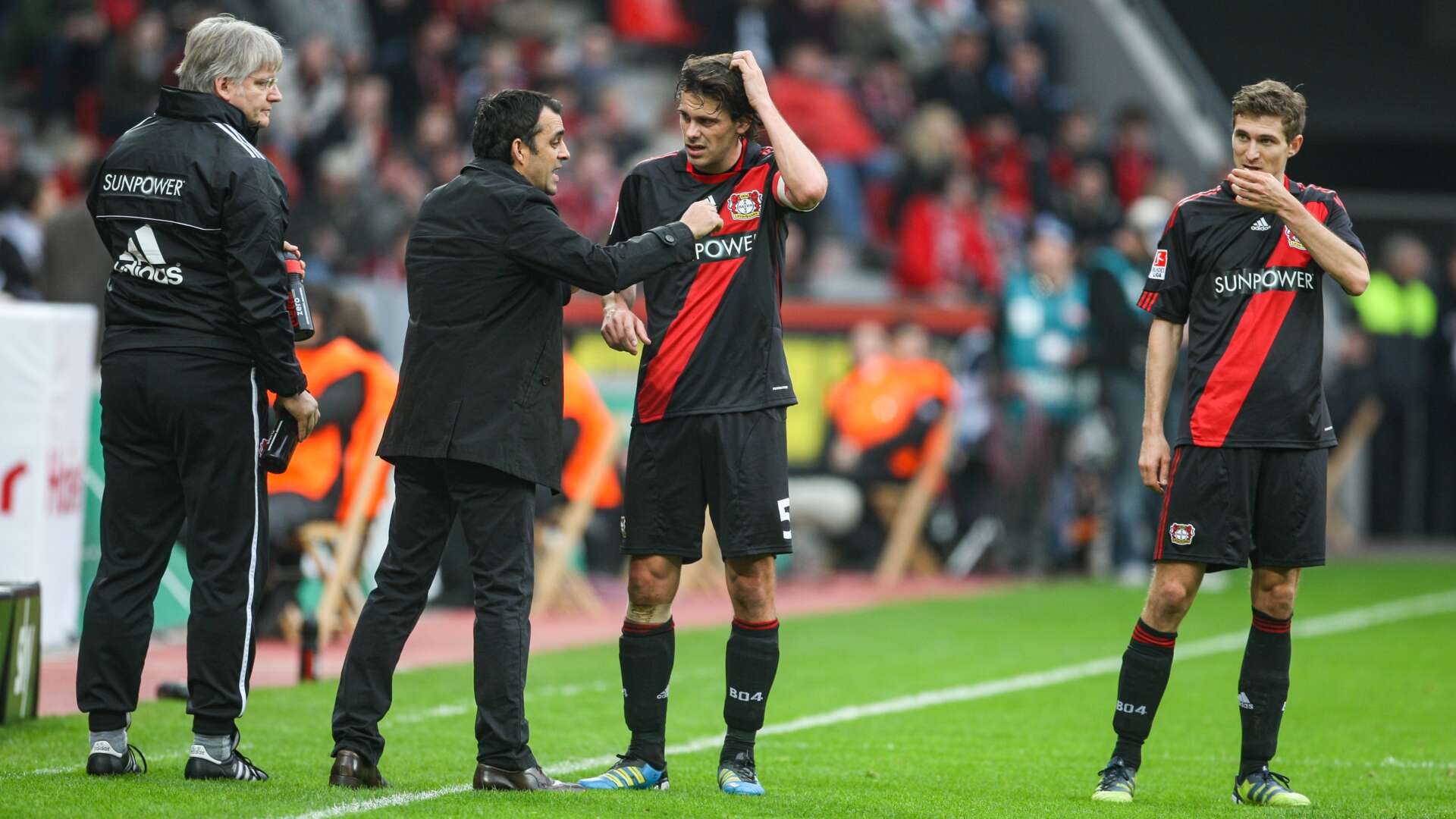 Robin Dutt hat mit Manuel Friedrich und Daniel Schwaab