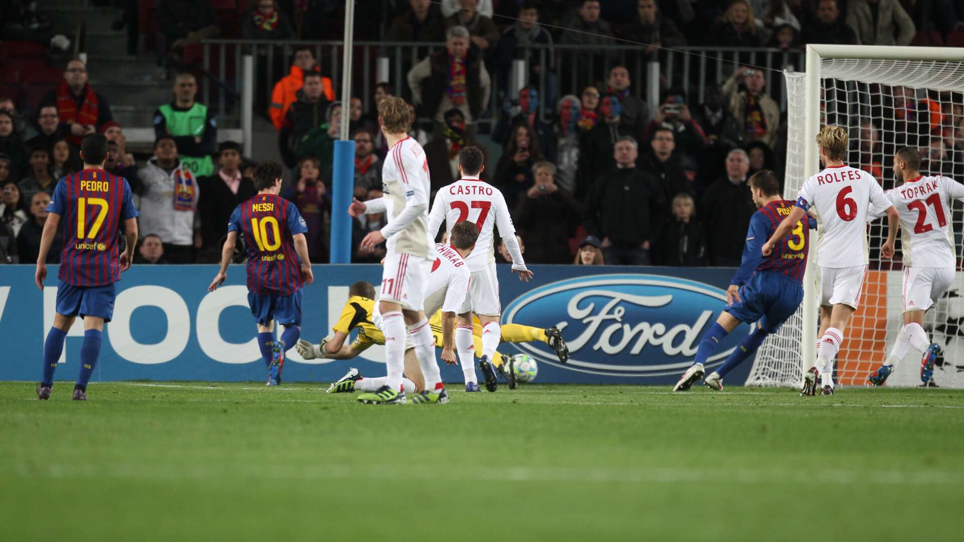 Lionel Messi gegen Bernd Leno