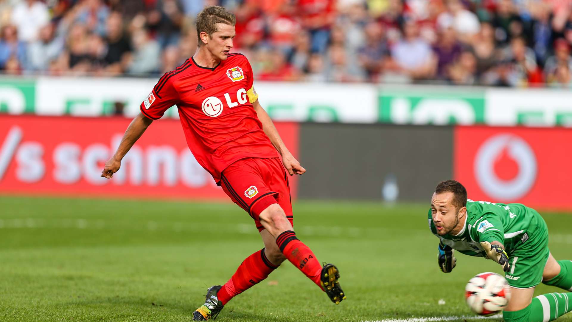 Lars Bender schießt