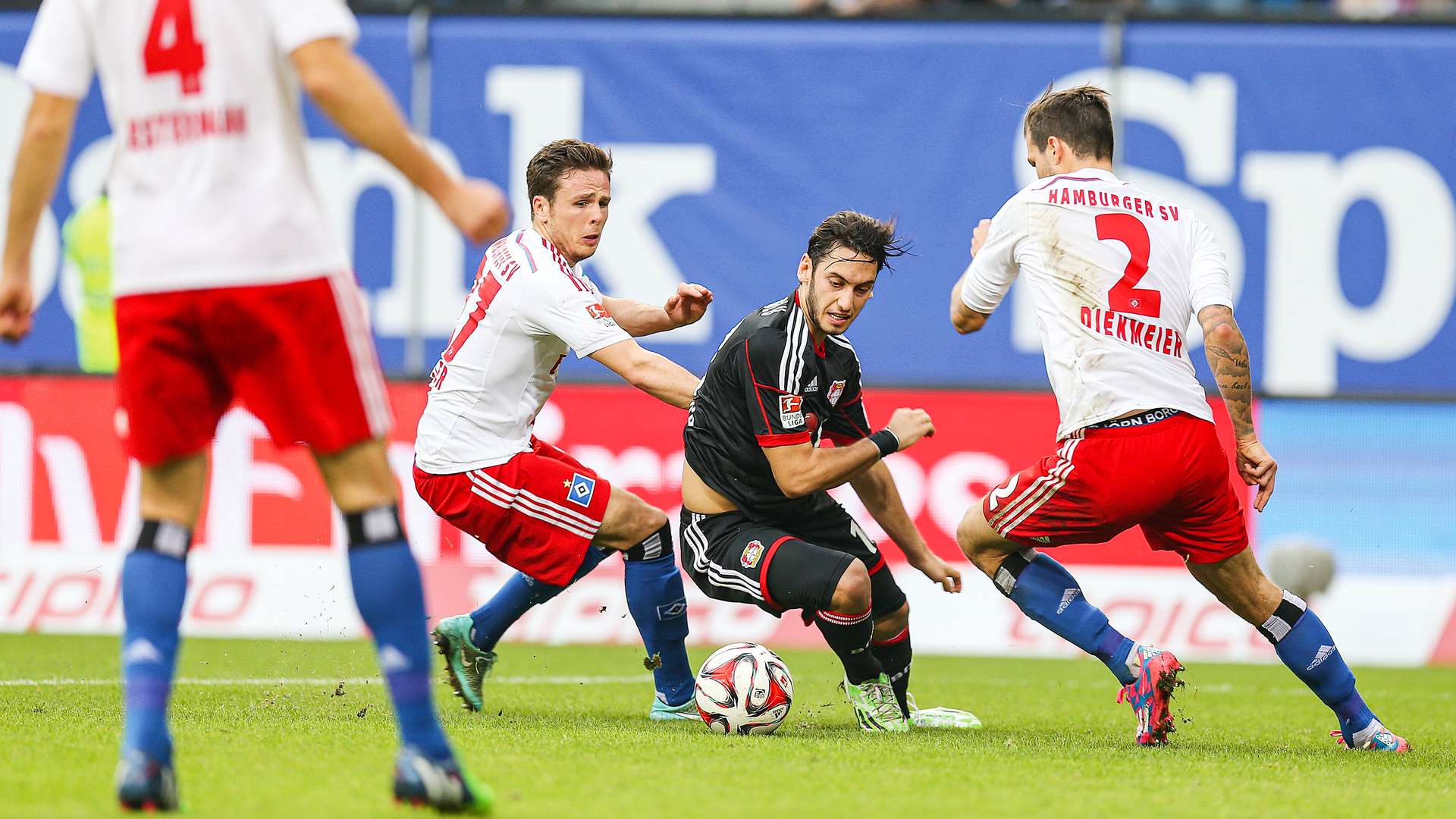 Hakan Calhanoglu