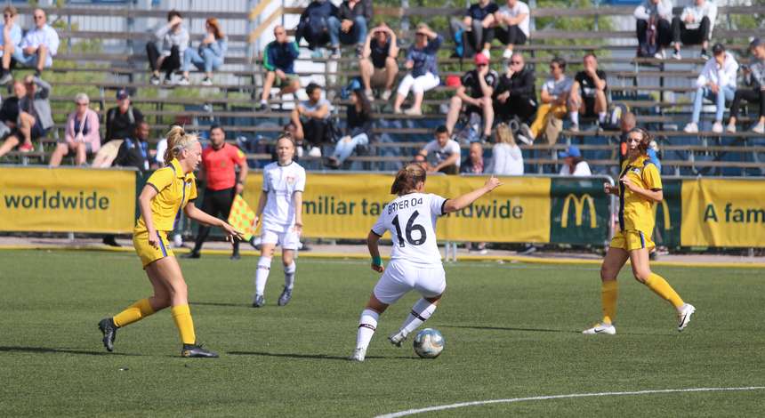 crop_20190716_U17_Juniorinnen_Schweden_Gothia-Cup_IMG_0023.jpg
