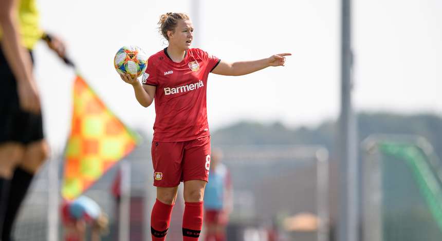 crop_20190825_Bayer04_Frauen_SC_Freiburg_Vinken.jpg