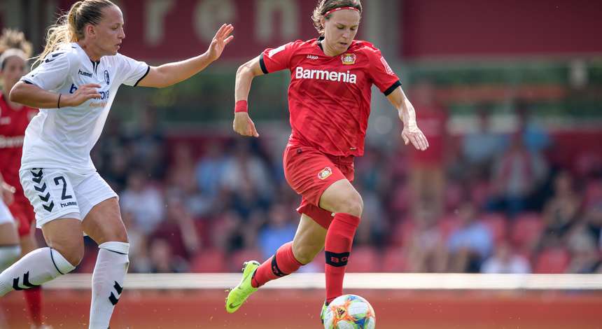 crop_20190825_Bayer04_Frauen_SC_Freiburg_Zeller.jpg