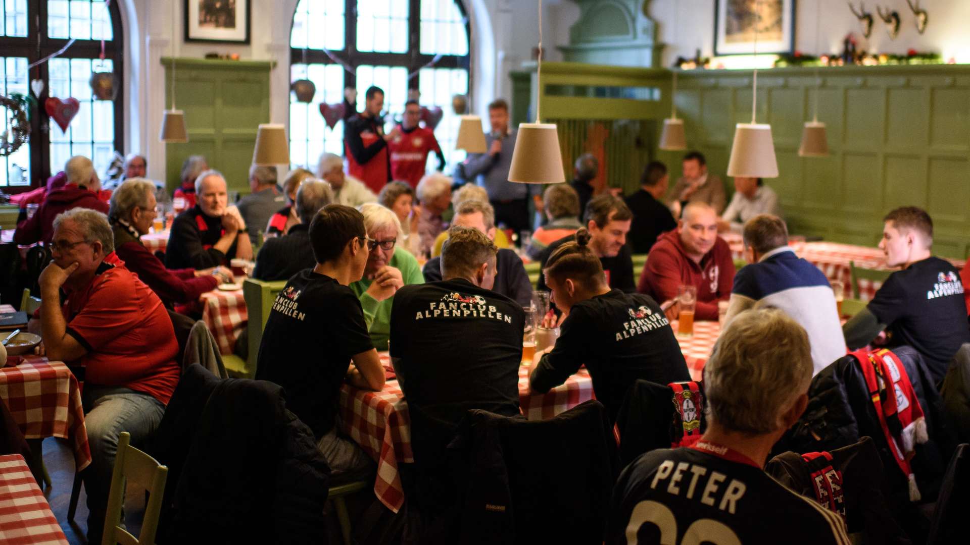 crop_20191130_schueler_fcb_b04_0005.jpg