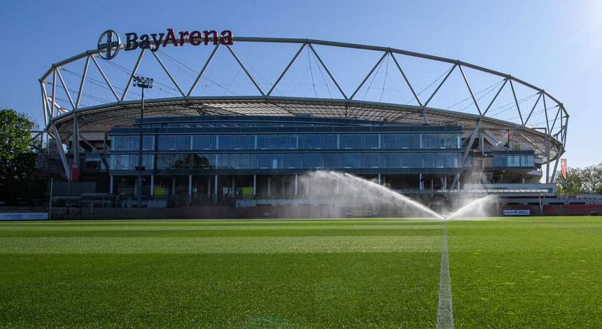 Ulrich-Haberland-Stadion und BayArena