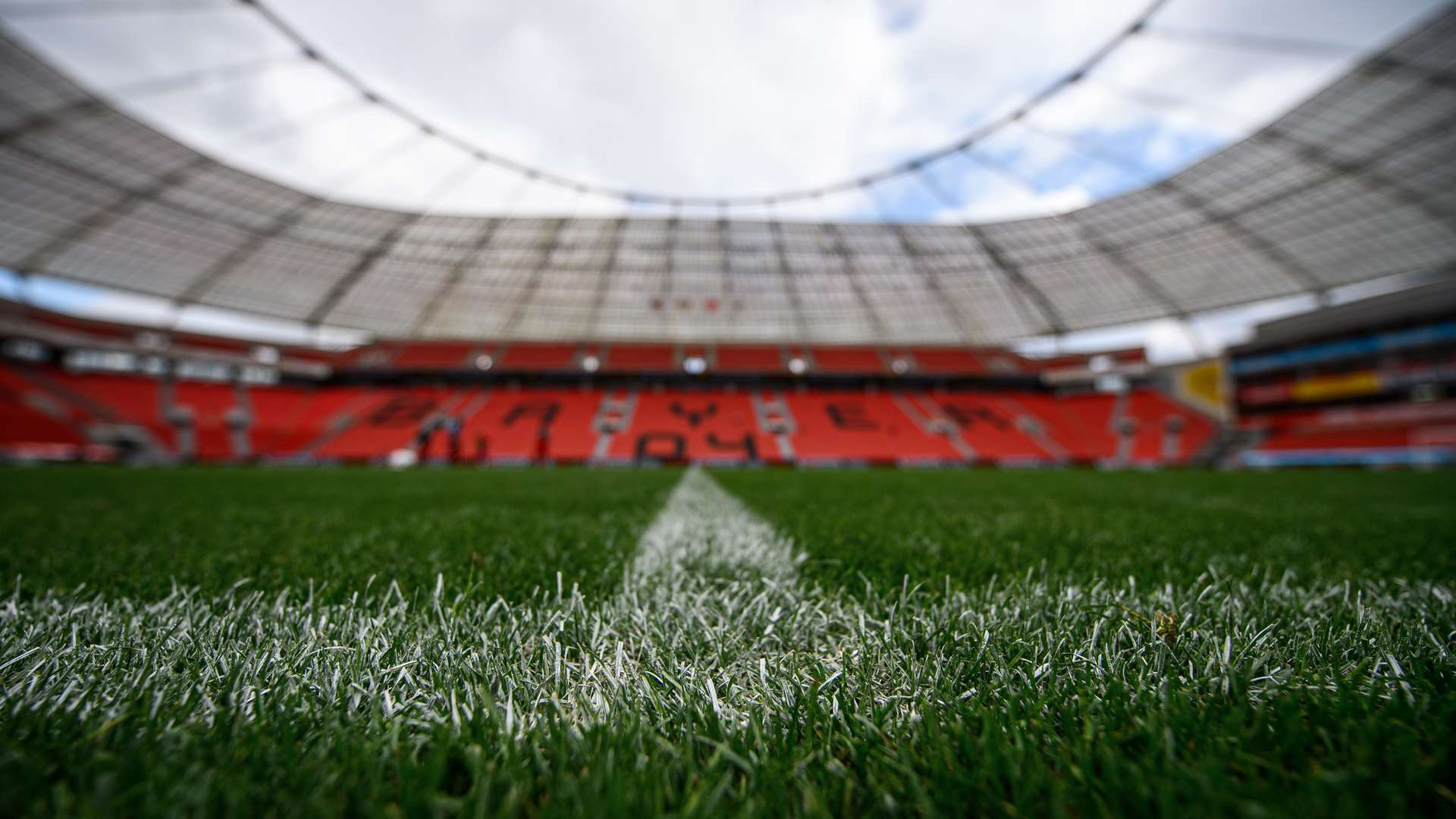 BayArena Als „Pitch Of The Year“ 2021/22 Prämiert | Bayer04.de