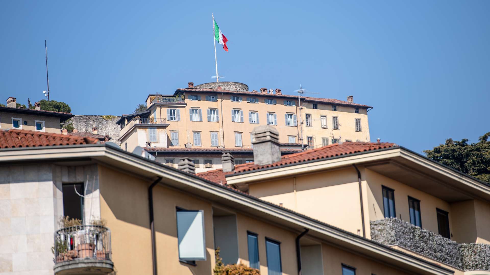 crop_20220309_NB_Stadt_Bergamo_30270.jpg