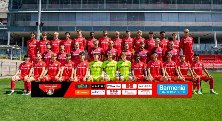 crop_20220719_NB_B04_U19_Teamfoto_44034_Board.jpg