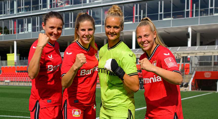 crop_20220823_JS_Mannschaftsfoto_Frauen_0086.jpg