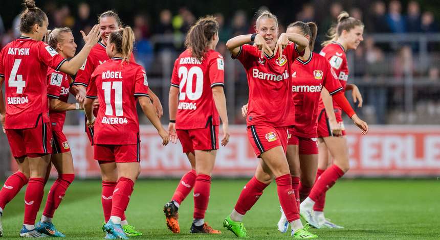 crop_20220923_NB_B04_Frauen_gegen_Koeln_51445.jpg