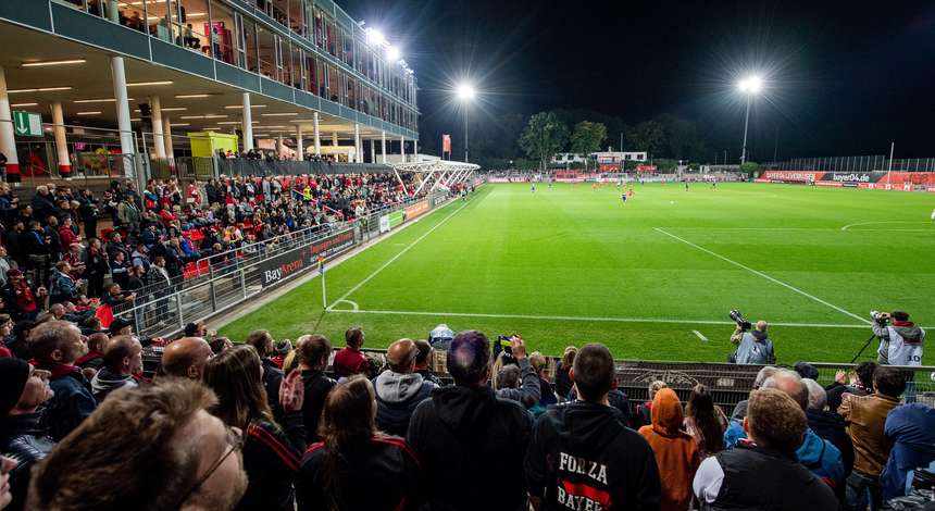 crop_20220923_NB_B04_Frauen_gegen_Koeln_51476.jpg