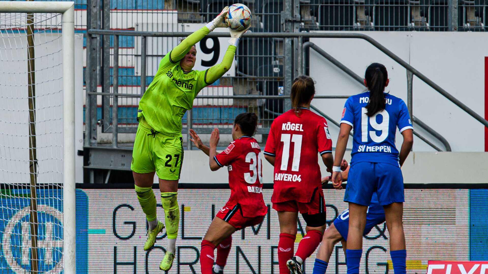 Repohl fängt einen Ball ab