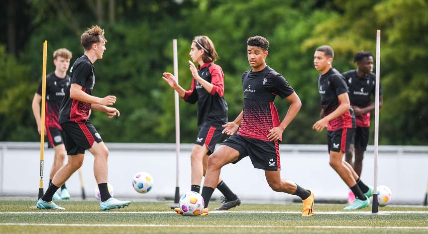 crop_20230704_NB_B04_u17_Training_83896.jpg