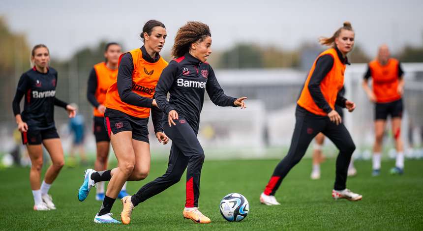 [Bild: crop_20231012_NB_B04_Frauen_Training_104...5059_M.jpg]