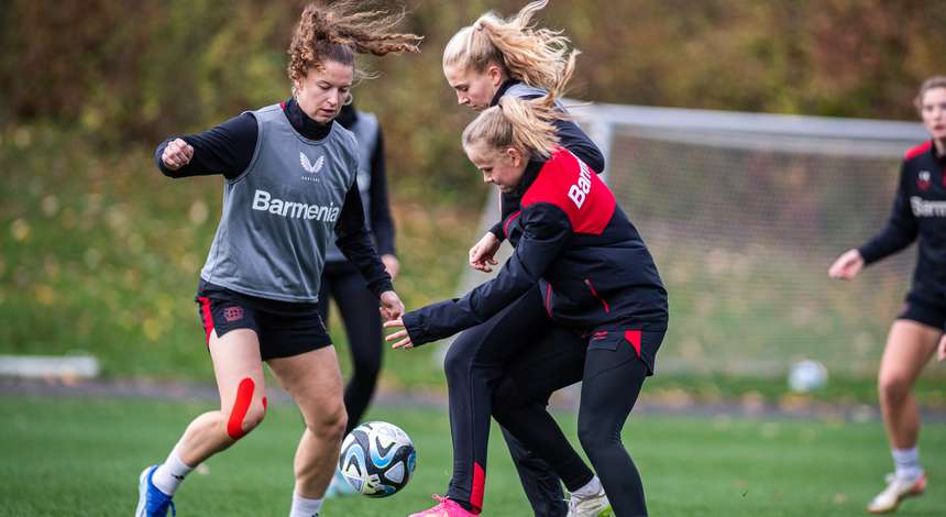 [Bild: crop_20231114_B04_Frauen_Training_109359_579613_M.jpg]