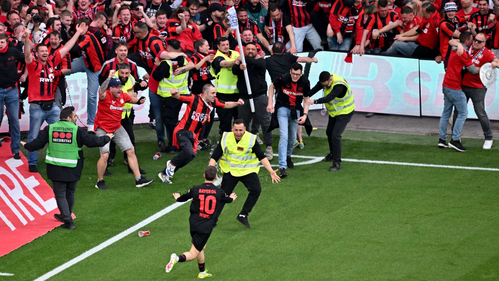 Tore