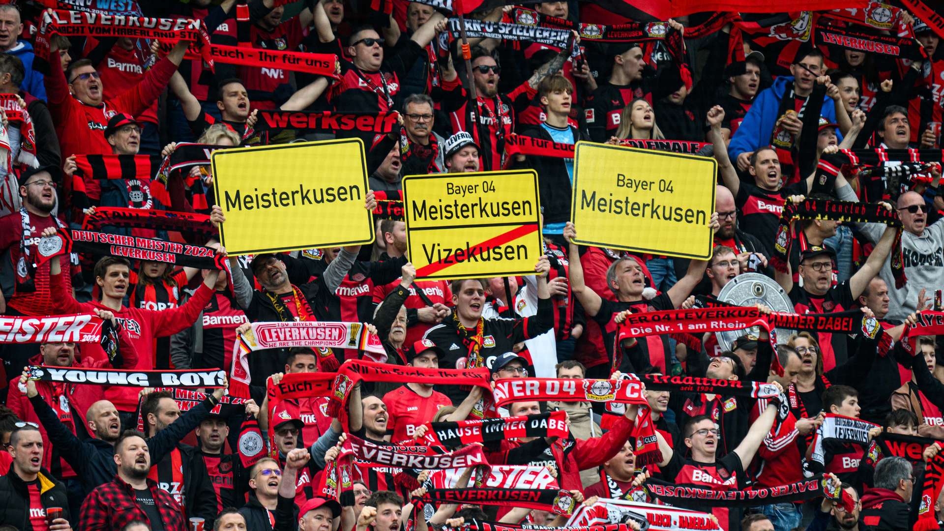 Fans in der Nordkurve