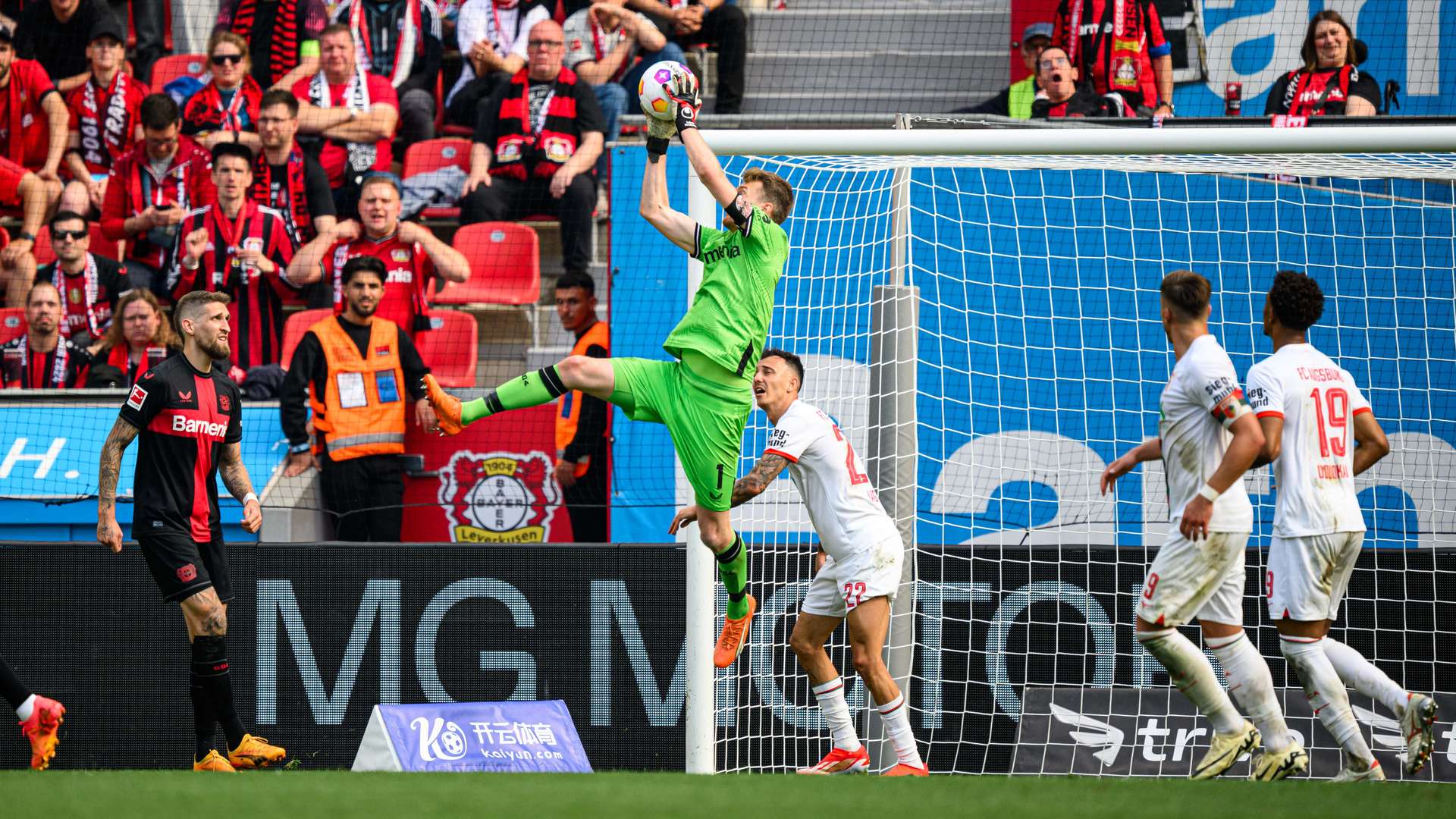 Lukas Hradecky