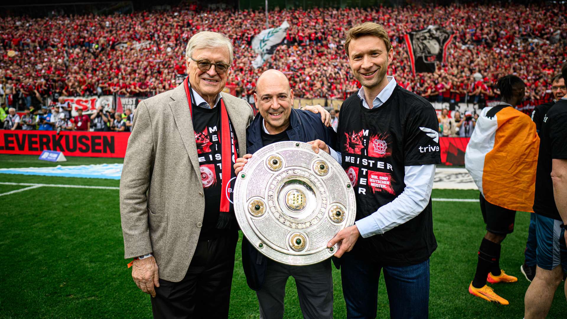 Fernando Carro mit Werner Wenning und Simon Rolfes