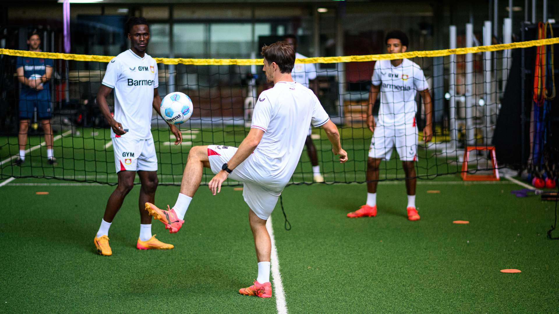 Jonas Hofmann und Co. beim Fußballtennis