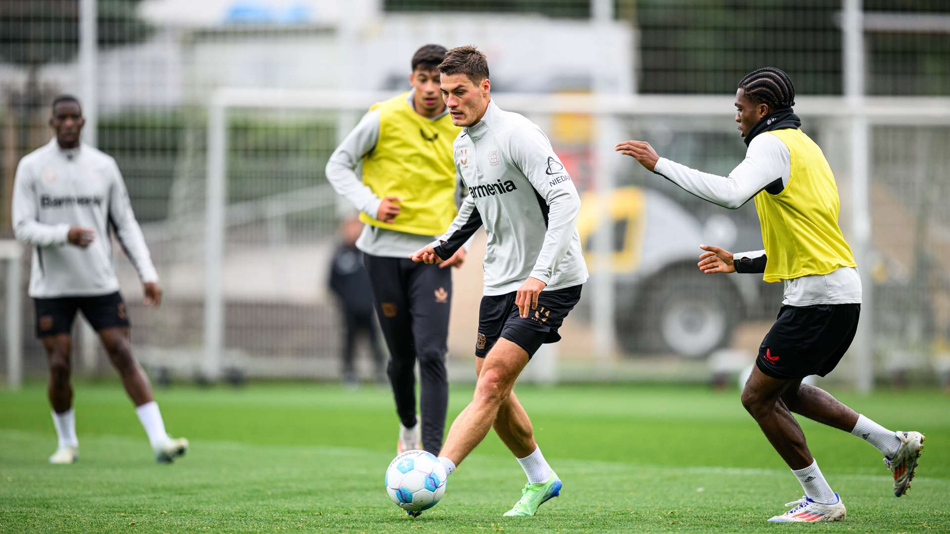 Patrik Schick und Isaiah Eichie