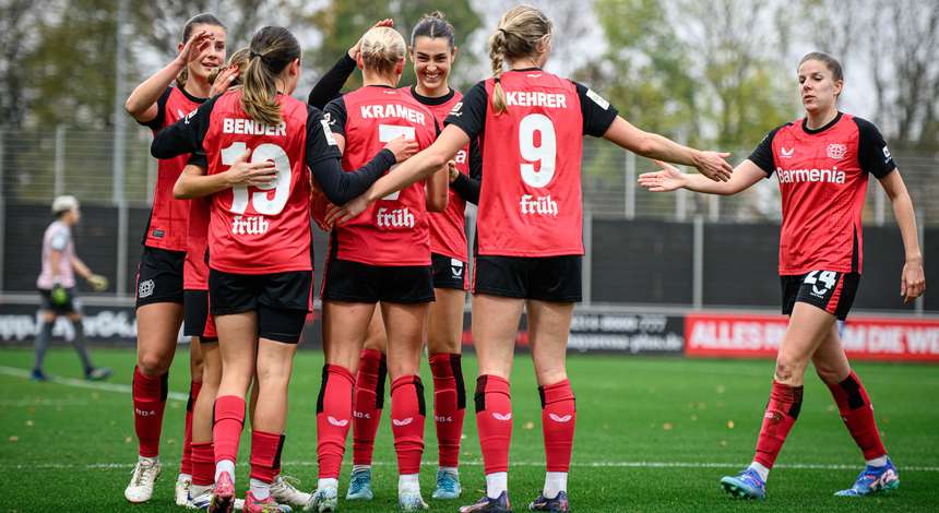 Torjubel der Bayer 04-Frauen