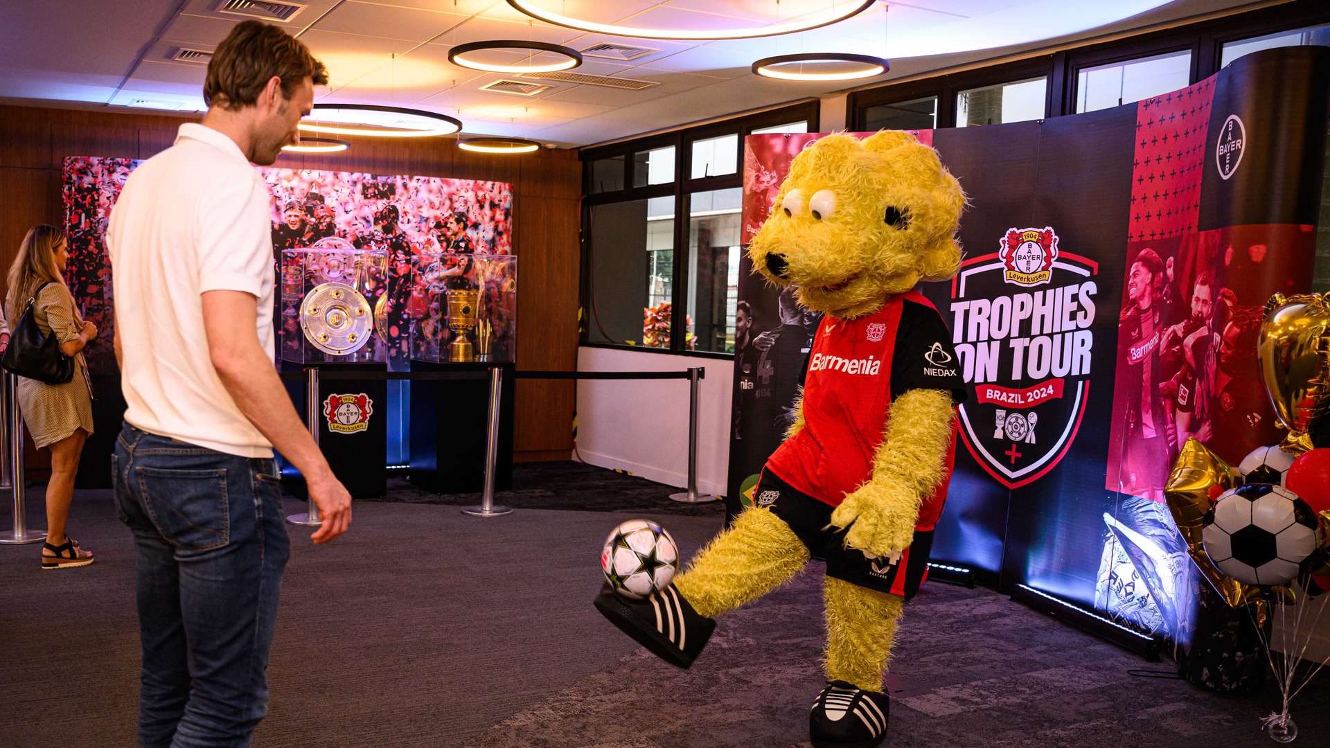 Rolfes und Brian the Lion