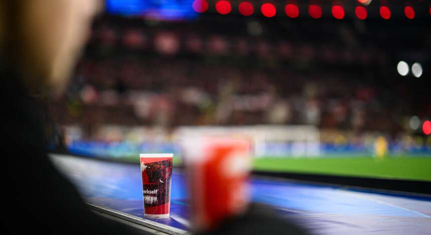 Becher