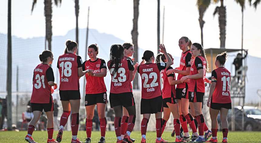 Torjubel der Bayer 04-Frauen
