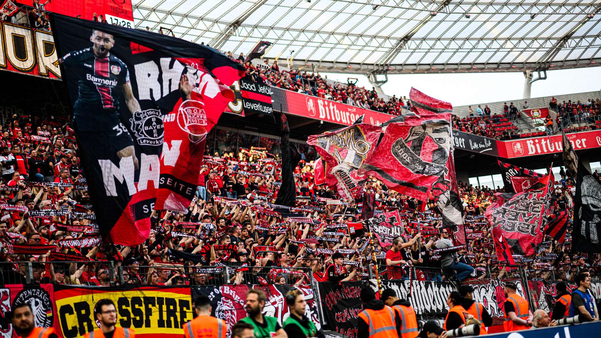 Die Fans in der BayArena