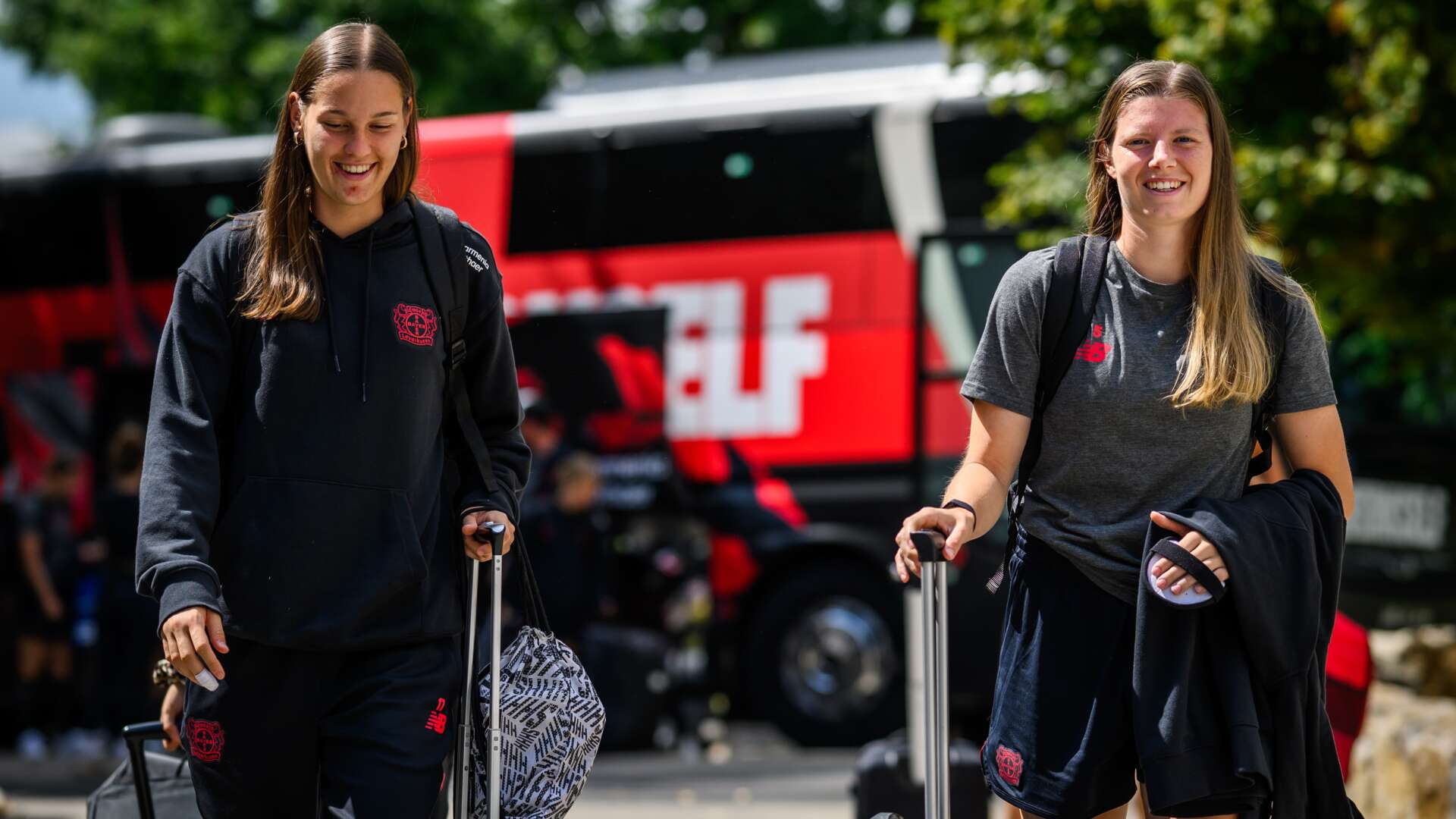 Valentina Mädl und Claudia Wenger