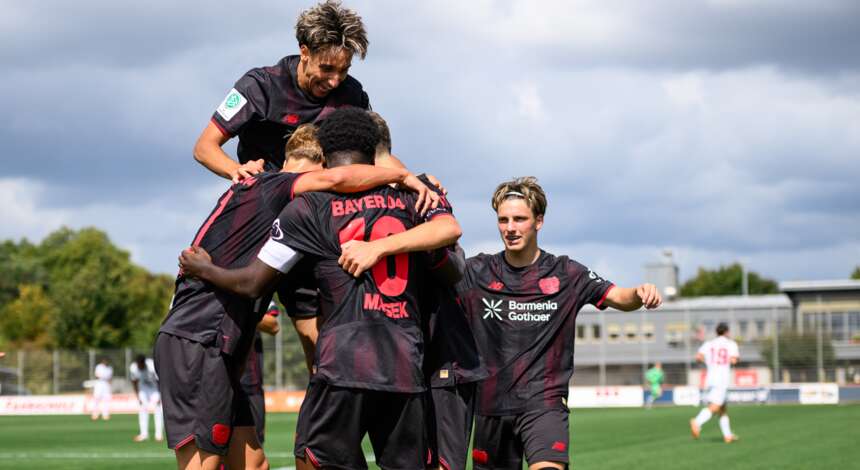 U17