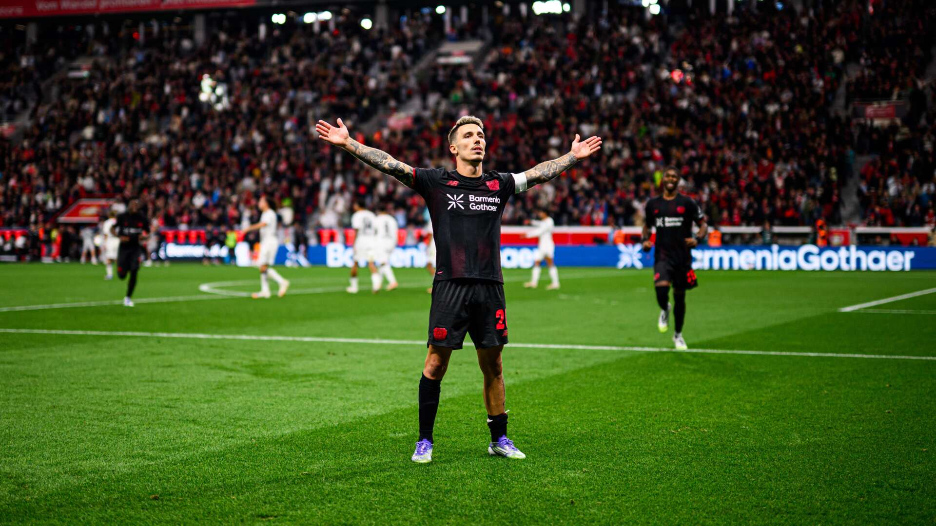 Alejandro Grimaldo beim Torjubel