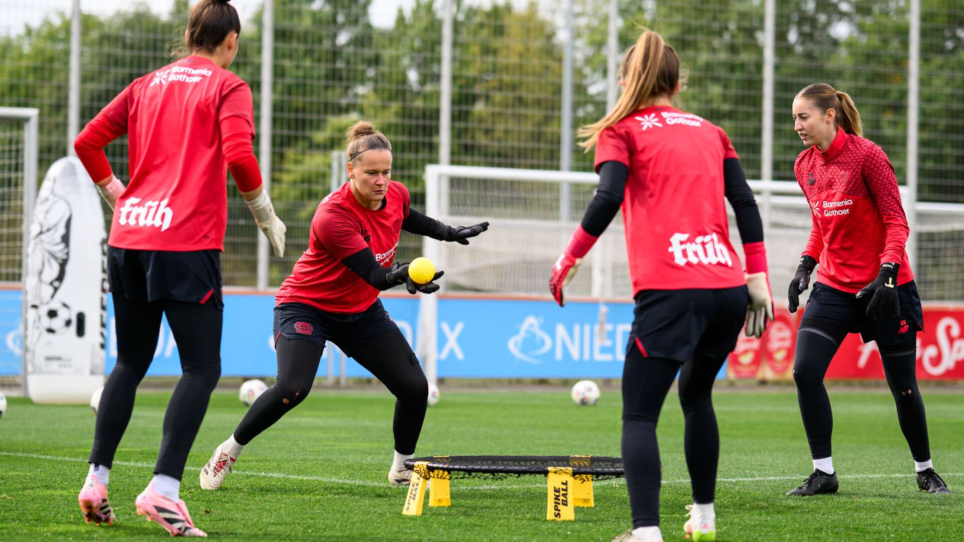 Torhüterinnen im Training