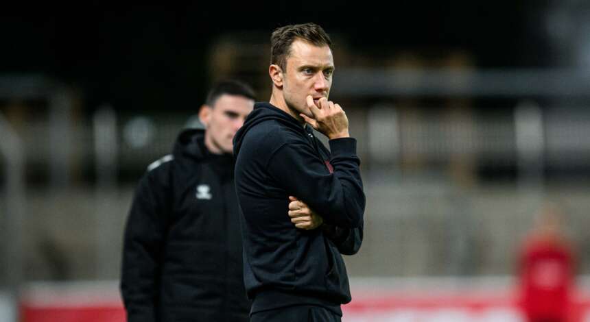 Erneut kein Sieg in der Hauptrunde: Coach Benjamin Adam und die U17 von Bayer 04