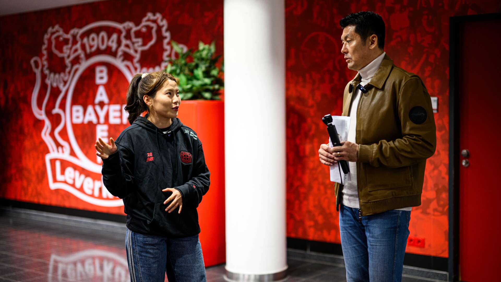 Chen Yang and Shen Menglu in der BayArena