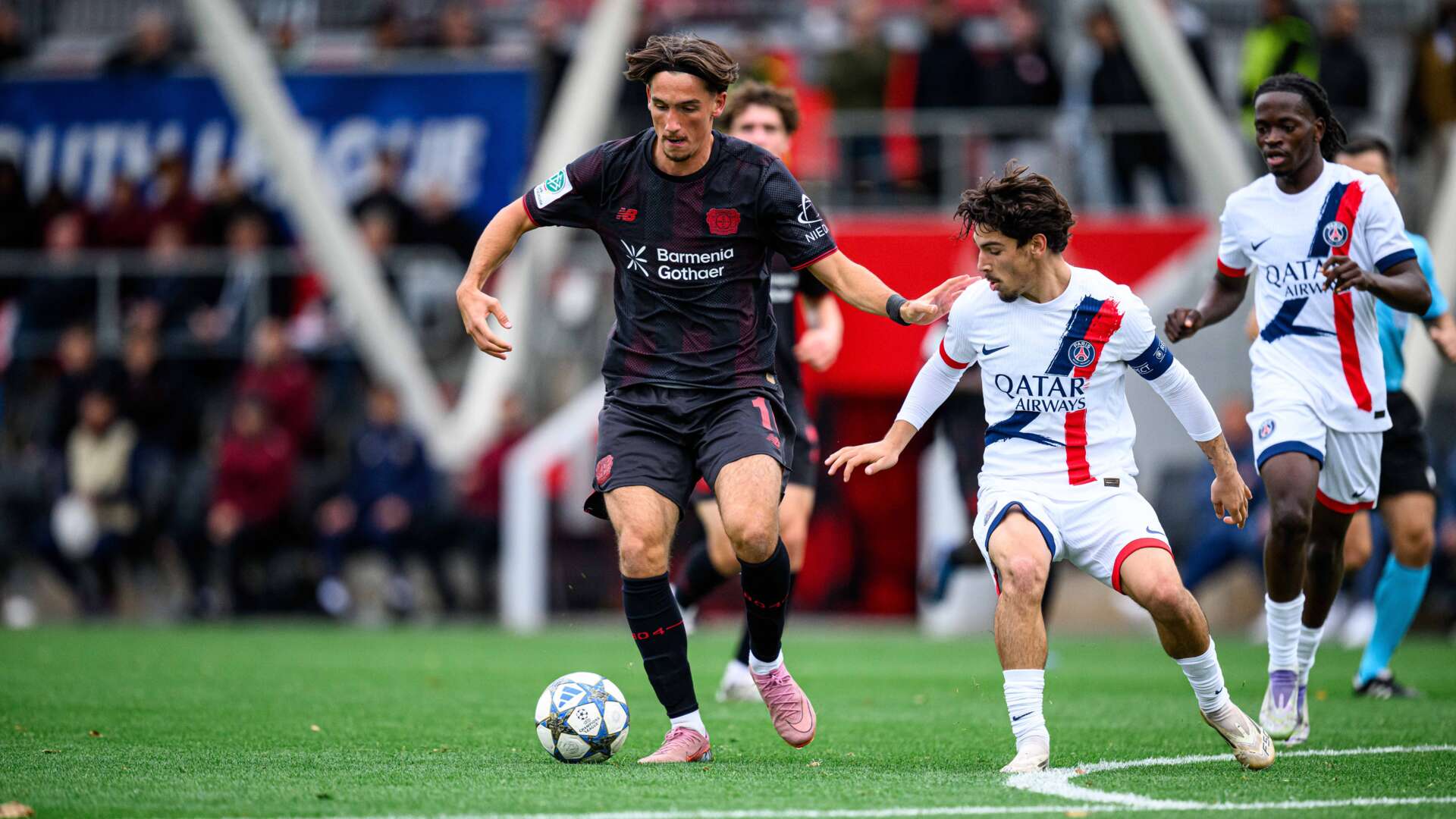Marton Szép gegen Paris Saint-Germain