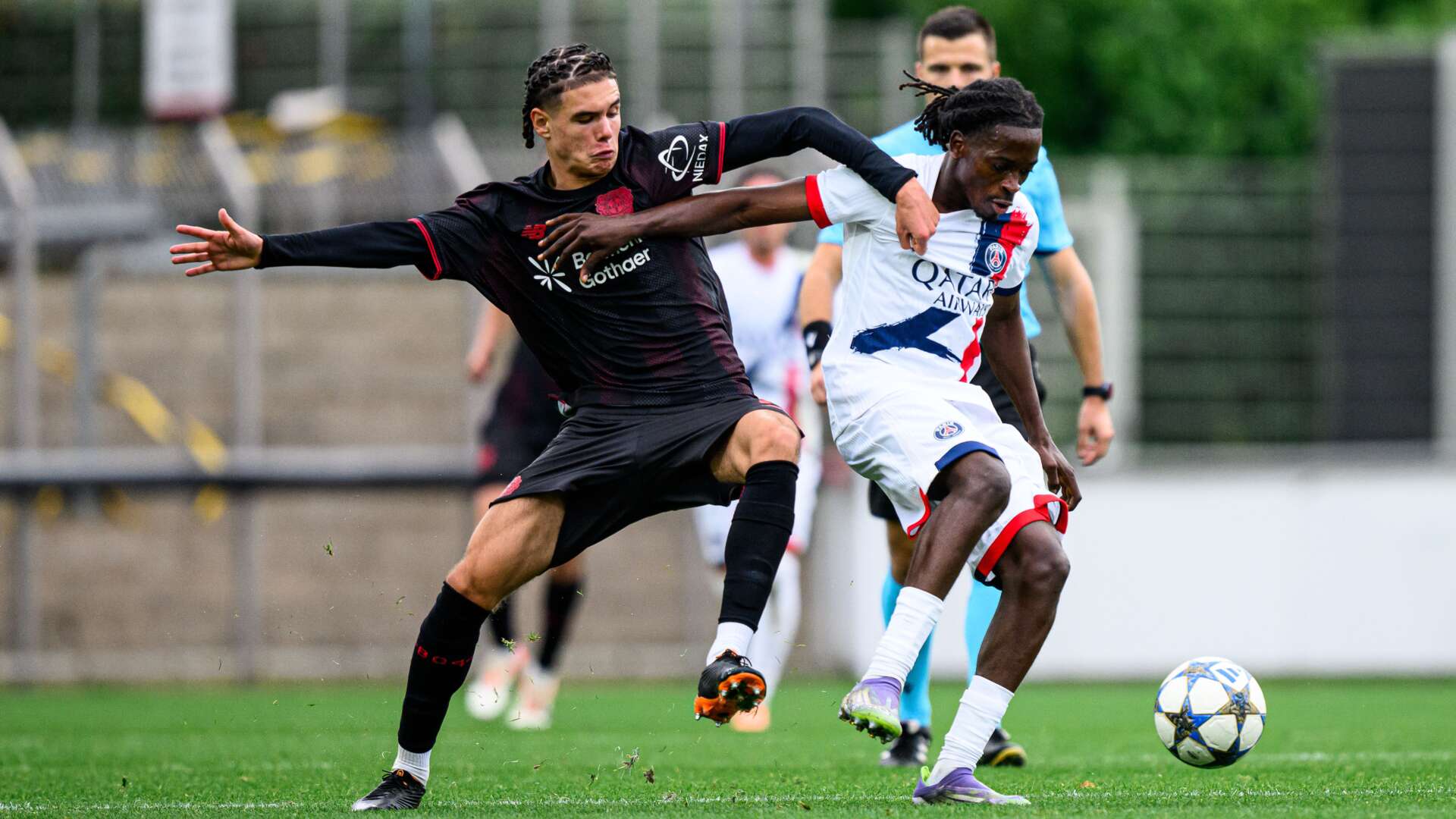 Elia Datené gegen Paris Saint-Germain