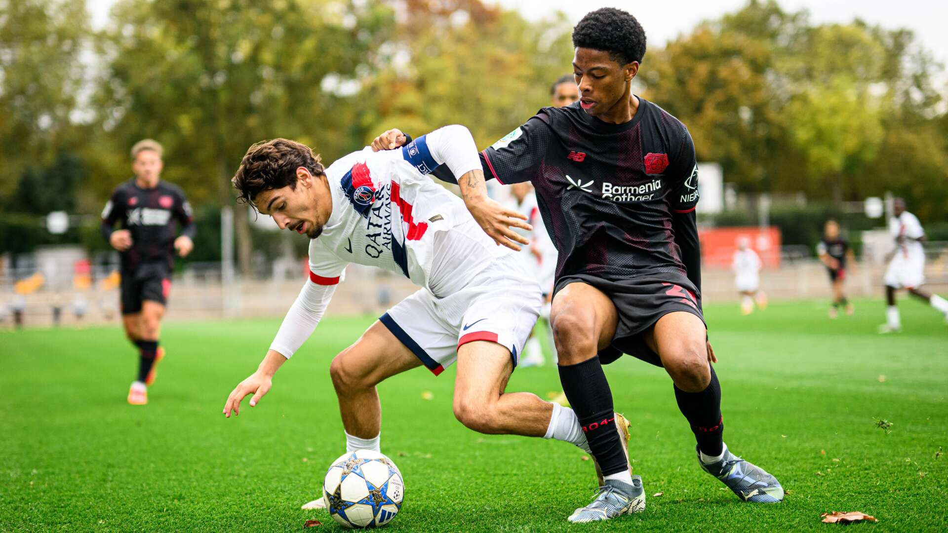 Nebe Domnic gegen Paris Saint-Germain