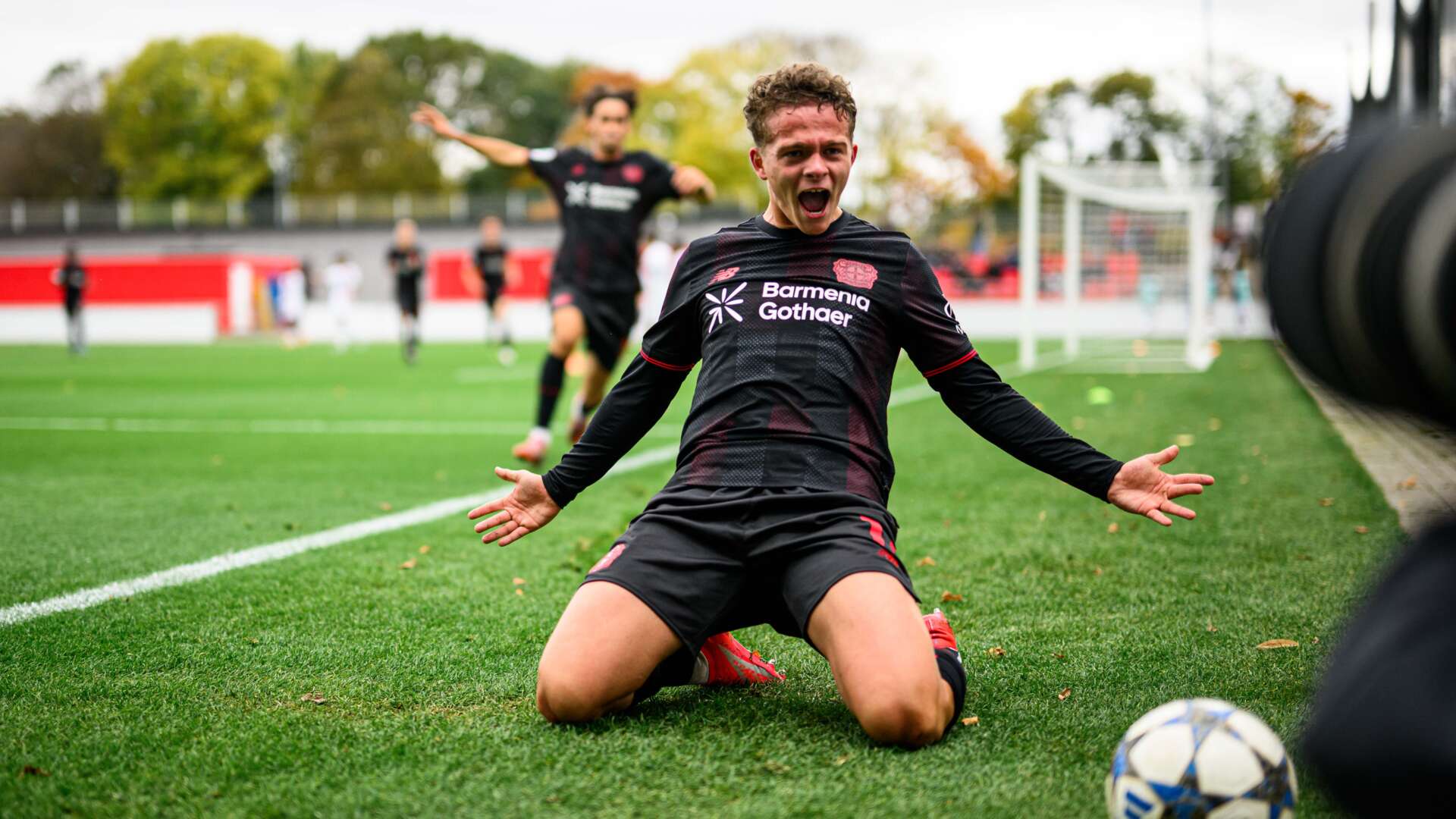 Julien Kurowski gegen Paris Saint-Germain