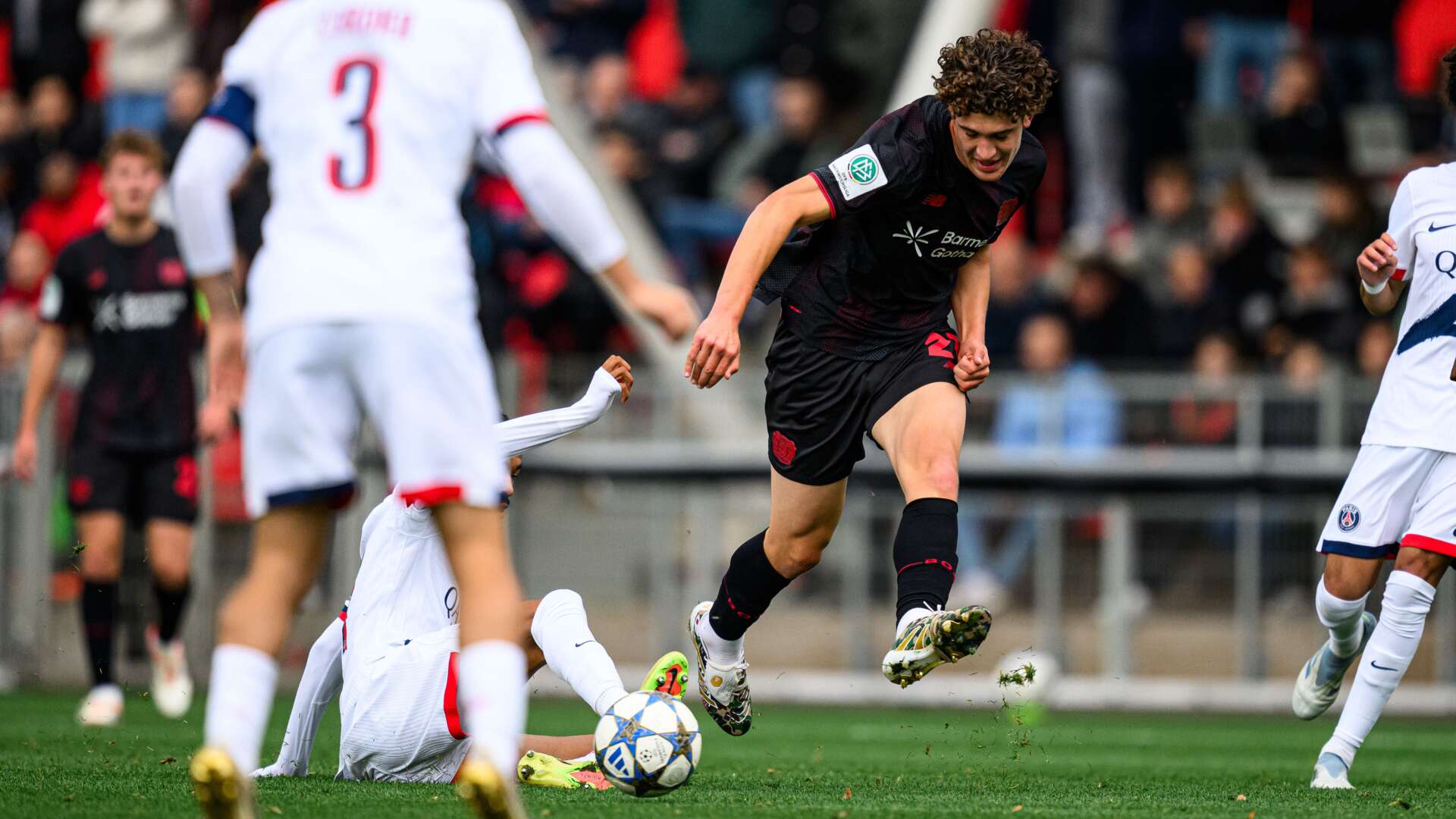 Jonah Berghoff gegen Paris Saint-Germain
